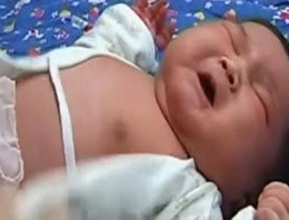 Çin'de 7 kiloluk bebek dünyaya geldi!