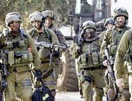 İsrail askerleri televizyon kanalı bastı