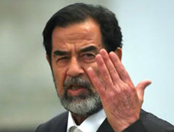 70li yıllarda Saddam Hüseyin