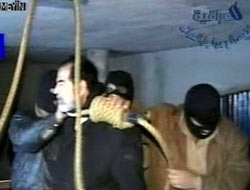 İşte Saddamın cesedi fotoğraf