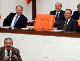 BDP'li Önder kahkahaya boğdu