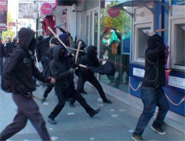 Mecidiyeköy'ü 'sarhoş anarşistler' bastı