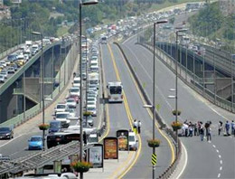 Haliç ayrıldı İstanbul trafiği felç oldu!