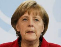 Merkel o konuda çark etti!