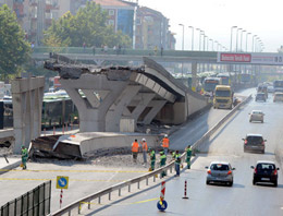 Metrobüs hattı çöktü 1 işçi öldü!