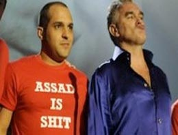 Morrisey konserinde Esad mesajı