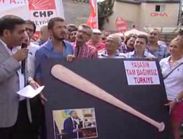 CHP'liler Erdoğan'a sopa gösterdi