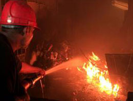 İnegöl'de korkutan fabrika yangını