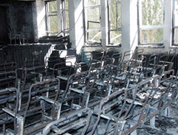 PKK Şemdinli'de okul yaktı!
