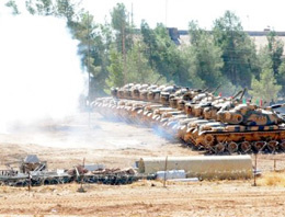 Türk tankları Suriye sınırında!