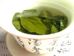 Mucizevi içecek yeşil çay