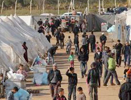 Yüzlerce Suriyeli sınıra dayandı!