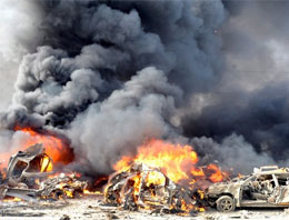 Suriye'de cami bombalandı: 20 ölü!