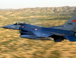 Suriye'den iki Türk F-16'sına taciz!