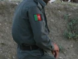 Afganistan'da kadın polis Nato askerini vurdu