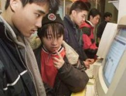 Çin'de internet kullanımı 'sıkılaştırıldı'
