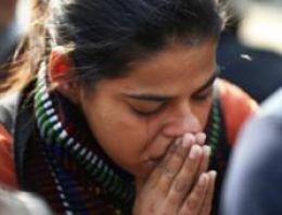 Tecavüz kurbanı Hintli kadın öldü