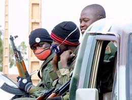 Dış destek alan Mali ordusu coştu