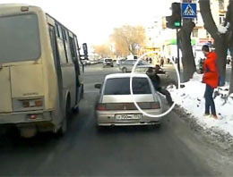 Böyle olur Rus sürücülerin kavgası
