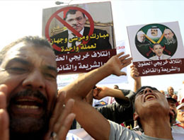 Mısır'da Mursi'ye protesto