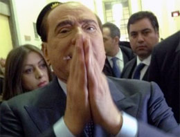 Berlusconi'nin evinde fuhuş partileri