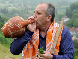 Muharrem İnce'den milli içki eleştirisi