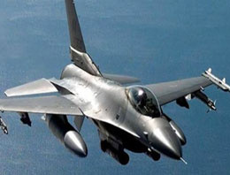 F-16'lar milli füzeyi Karadeniz'de denedi