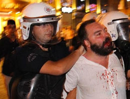 İstiklal'de öğretim üyesine gözaltı