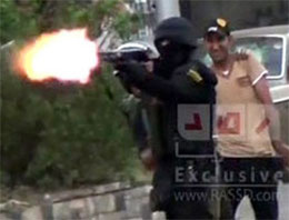 Mısır'da ateş açma anı kamerada
