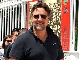 Russell Crowe'dan trafik eleştirisi