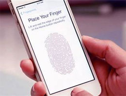 iPhone 5S parmak izi HTC One Max'ı etkiledi