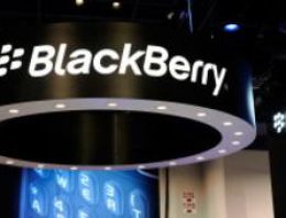 Blackberry'de yaklaşık 1 milyar dolar net zarar