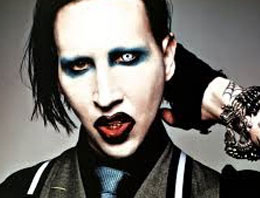 Marilyn Manson makyajsız görüntülendi