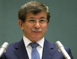 Davutoğlu: Türkiye radikal grupları desteklemiyor