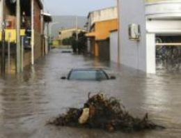 Sardinya Adası'nı siklon vurdu