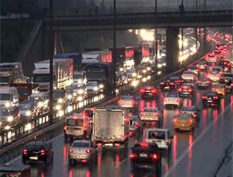 İstanbul'da trafik çileye döndü!