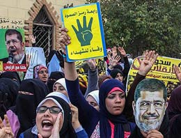 Mısır'da gergin gün! Darbe karşıtları sokakta