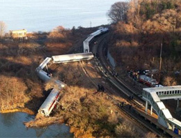 ABD'de raydan çıkan tren facia getirdi