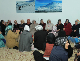 Başkan Yazıcı ve Eşinden Bitlisliler Derneği’ne Ziyaret