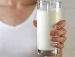 Günde iki bardak süt kanseri engelliyor