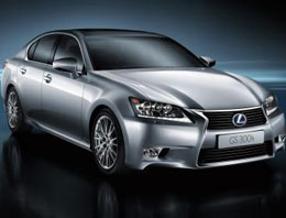 Lexus GS 300h'nin detayları geldi