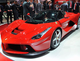 Ferrari'den büyük jest!