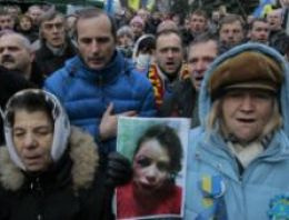 Ukrayna'da aktiviste saldırı protesto edildi