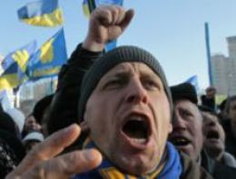 Ukrayna'daki gösteriler yine canlandı