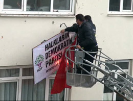 300 aydın HDP'ye saldırılara karşı toplanıyor