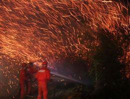 İstanbul'da korkutan şantiye yangını