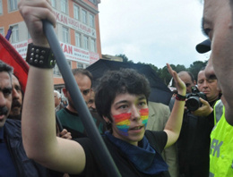 1 Mayıs gösterisinde lezbiyen krizi