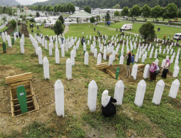 175 Srebrenitsa kurbanı toprağa verilecek