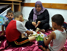 Füzelerin gölgesinde iftar