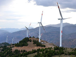 Türkiye'den yenilenebilir enerjide dünya ortalaması